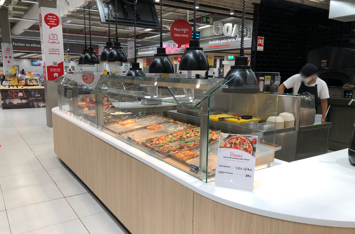 Expositores para pizza e take-away. | Pizza and Takeaway display.