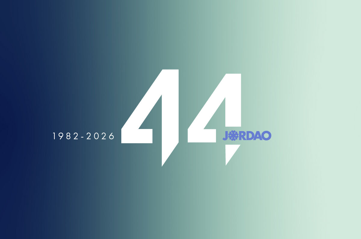 44 Anos