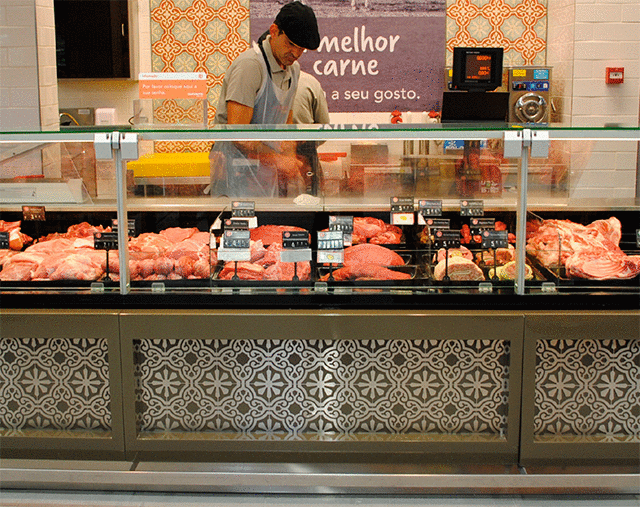 DAISY serve-over counters and semi-verticals for meat and charcuterie.
